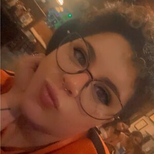 Meet your Posher, Savannah